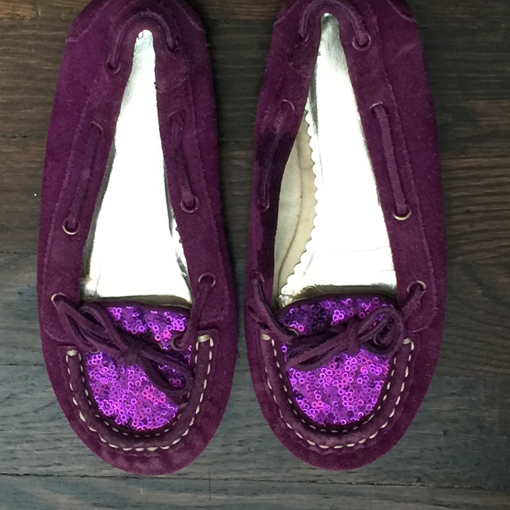 Girls Purple sequin toe loafers
